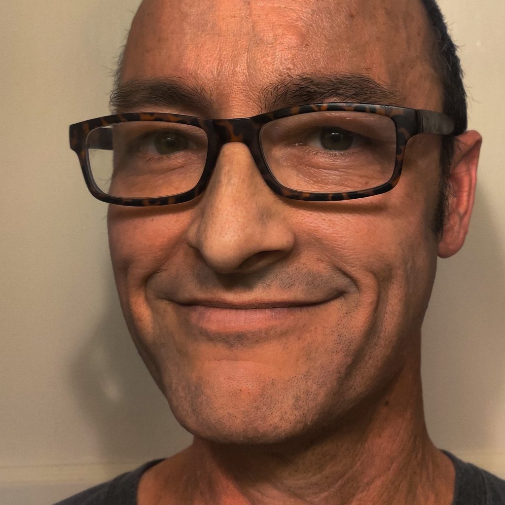 Ten Physical Differences Between Carnivores(Meat Eaters) and Herbivores